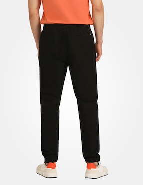 Jogger slim Dockers con bolsillos
