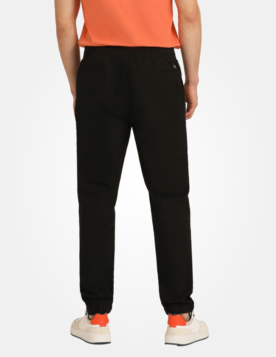 Jogger slim con bolsillos 3
