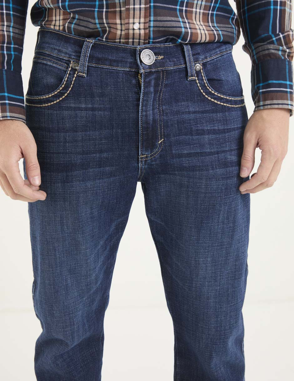 Jeans straight lavado whisker para hombre 4