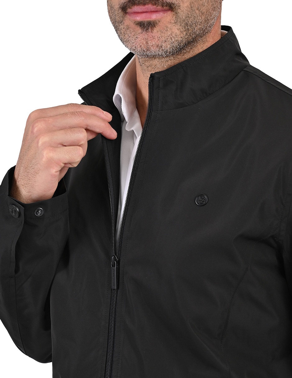 Chamarra casual impermeable con bolsillos para hombre 5