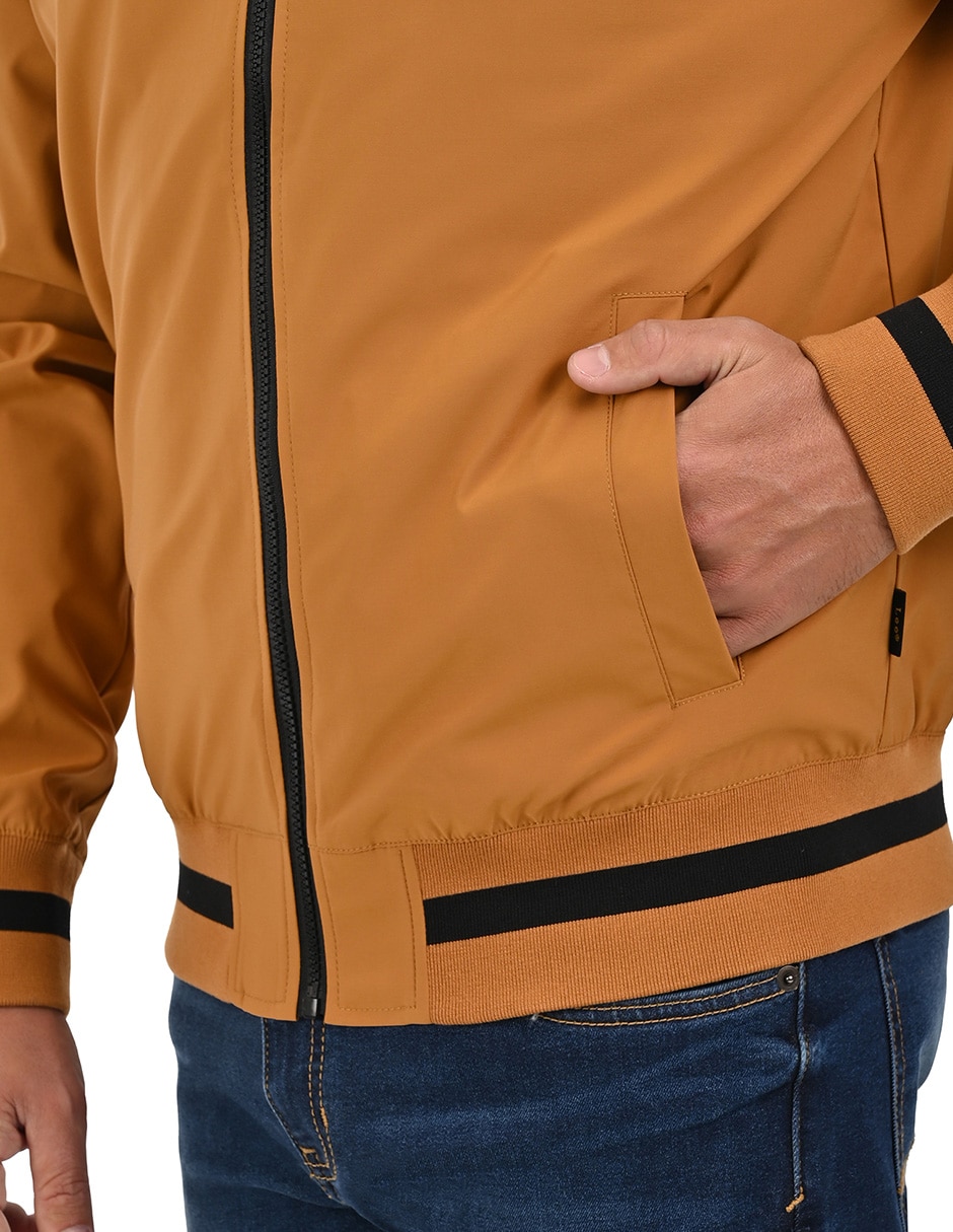 Chamarra bomber con bolsillos para hombre 6